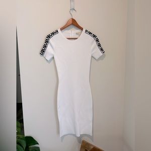 Michael MICHAEL KORS Circle MK Tape Dress size Small